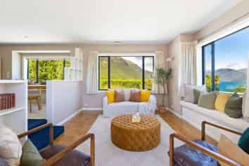 968 Kingston Rd, Drift Bay