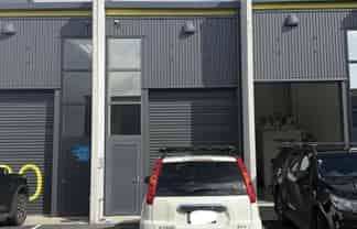 Modern 47sqm Industrial Unit - Westgate