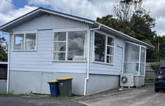 2/867 East Coast Road, Northcross