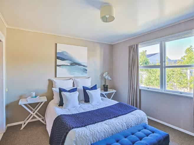 2/65 Middle Road, Havelock North