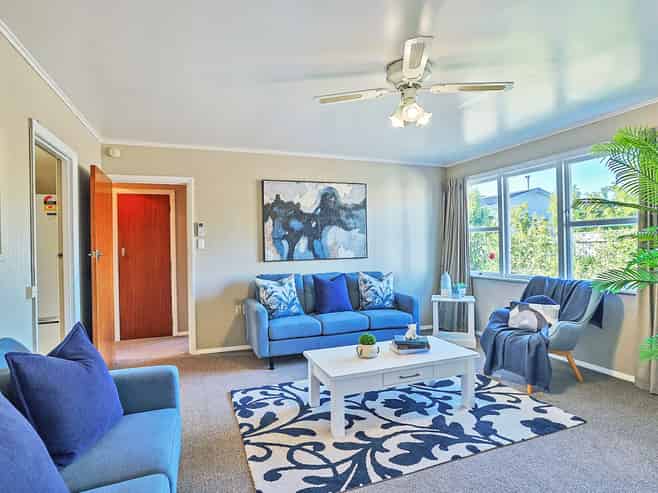 2/65 Middle Road, Havelock North