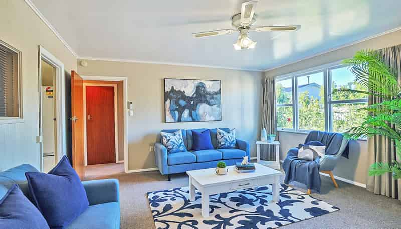 2/65 Middle Road, Havelock North