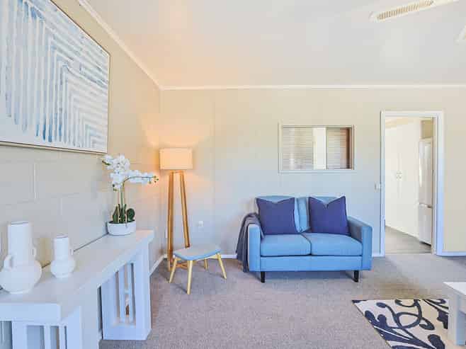 2/65 Middle Road, Havelock North