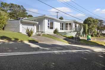 108 Warwick Street, Wilton