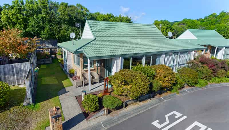 25/17 Redwood Close, Paraparaumu