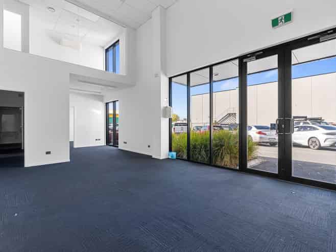 A sharp presence in Te Rapa