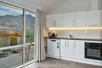 46B Wynyard Crescent, Fernhill