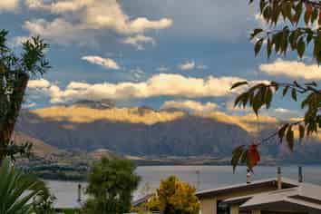 46B Wynyard Crescent, Fernhill