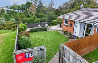 89A Bruce Avenue, Glenview