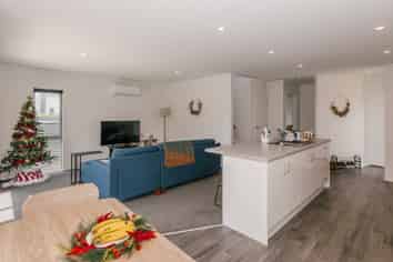 962a Tremaine Avenue, Roslyn