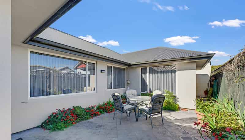 2/2A Chalmers Street, Highfield