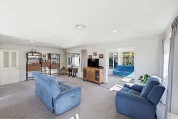 2/2A Chalmers Street, Highfield