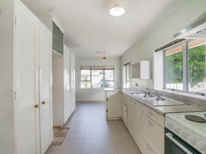 16 Valentine Street, Papakura