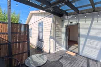 6 Wyndham Street, Carterton