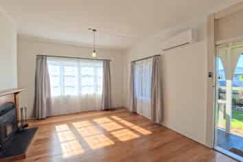 6 Wyndham Street, Carterton