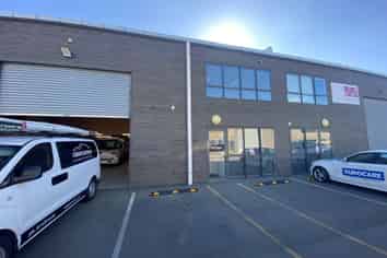 Modern & Functional Warehouse in Sockburn