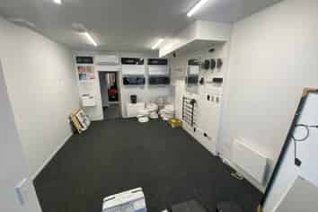 Modern & Functional Warehouse in Sockburn