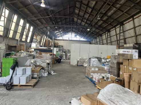 High-Profile Warehouse with Yard