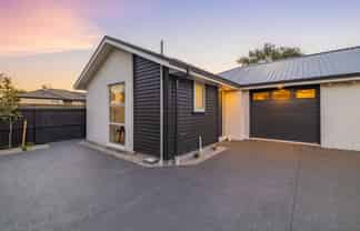 2/157 Yaldhurst Road, Yaldhurst