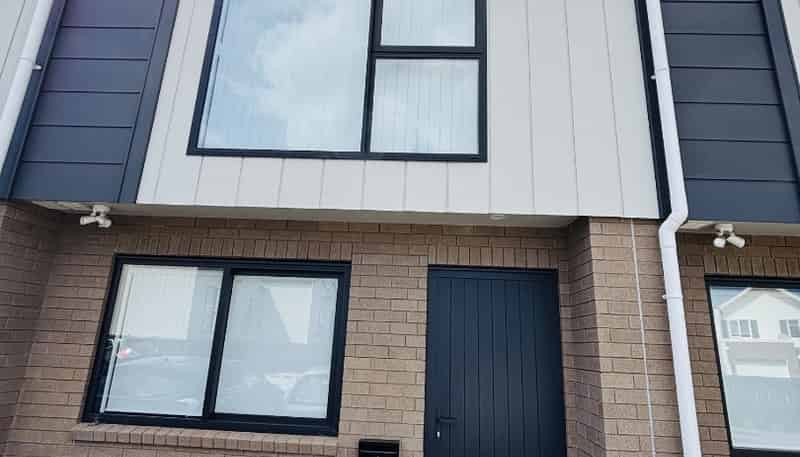 8 Tima Lane, Mangere Bridge