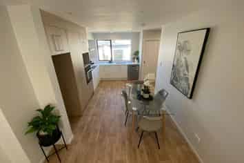 8 Tima Lane, Mangere Bridge