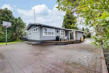 9 Madison Place, Dinsdale