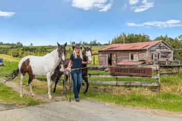 1100 West Coast Road, Puhoi