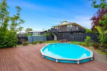 8 Anich Road, Massey