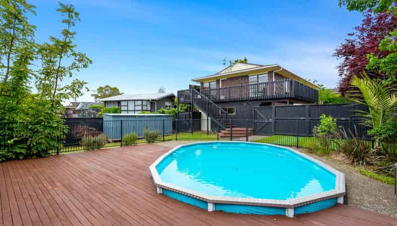 8 Anich Road, Massey