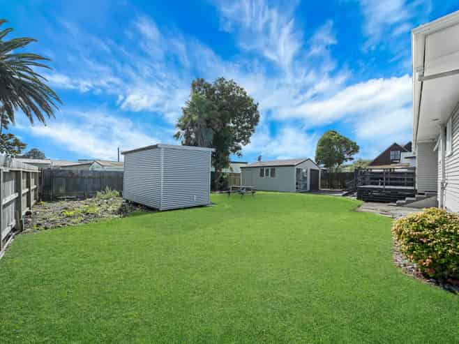 15A Halsey Road, Manurewa