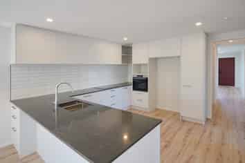 18 Foster Place, Amberley