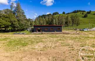 437 Paparoa Station Road, Paparoa