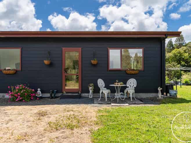 437 Paparoa Station Road, Paparoa