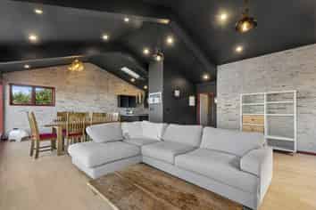 105 Hornsey Road, Melrose