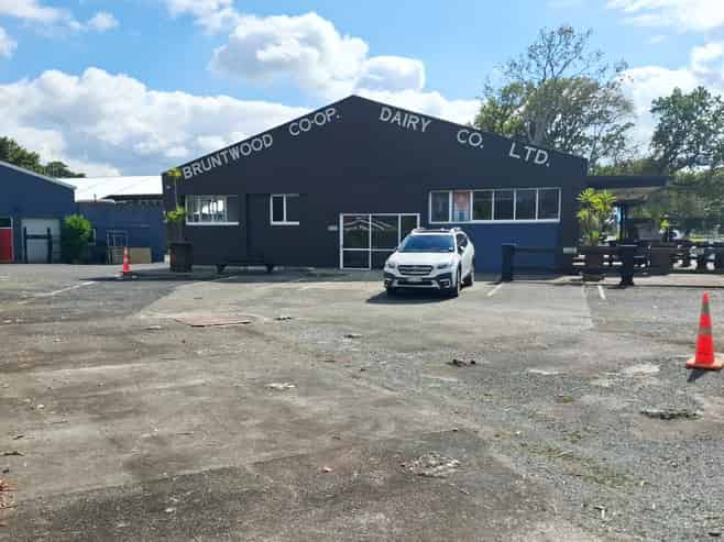 Multiple Tenancies Available – Take Your Pick!