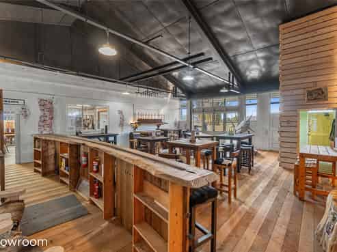 Multiple Tenancies Available – Take Your Pick!