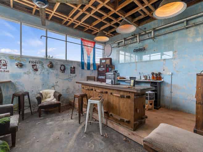 Multiple Tenancies Available – Take Your Pick!