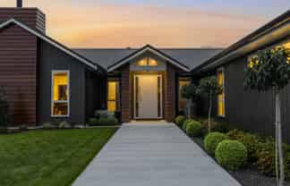 25 Phoenix Palms Grove, LEVIN