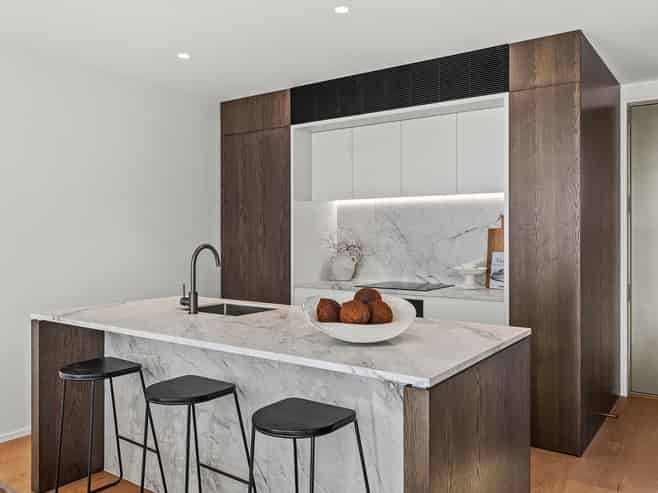 2/22 Clissold Street, Merivale