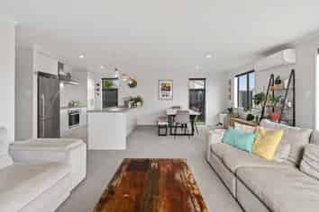 14 Empire Crescent, Papamoa