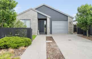 14 Empire Crescent, Papamoa