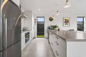 14 Empire Crescent, Papamoa