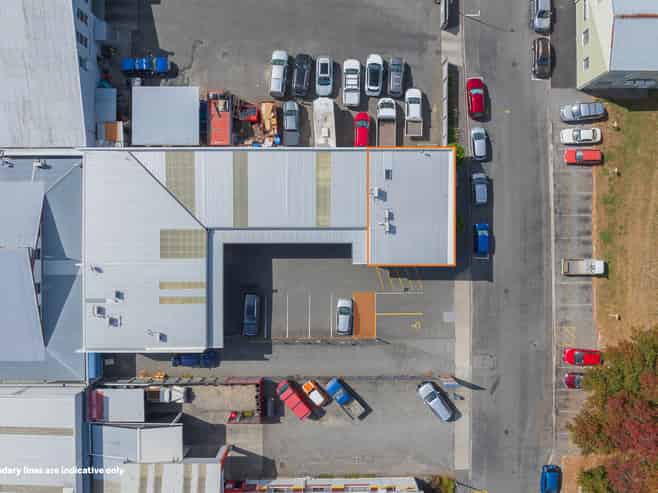 Modern Fringe-CBD Showroom/Warehouse & Office