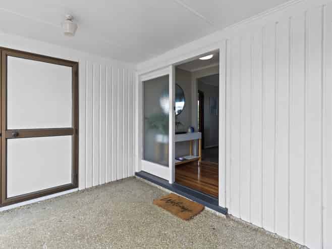 19 Morrison Crescent, Glenview