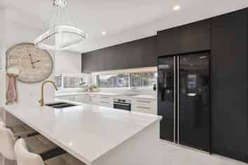 43 Chambers Avenue, Woodend