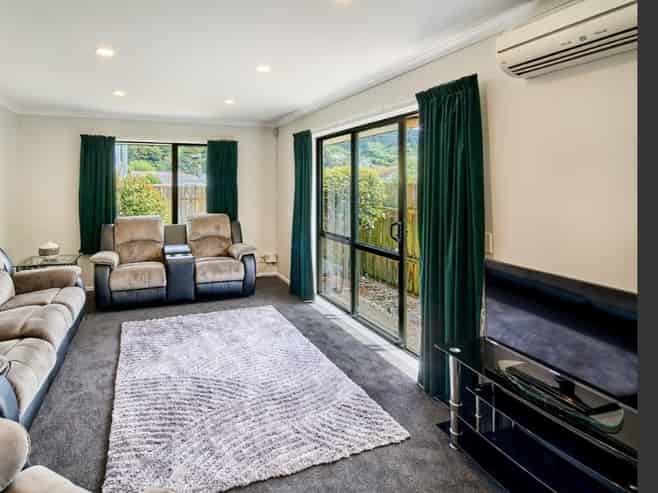 B/9 Hinau Street, Tawa