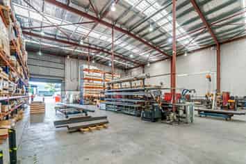 A-Grade Industrial, Prime Location   