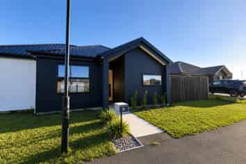 88 Avanda Avenue, Rolleston