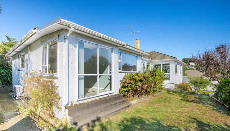 18 Cecil Road, Tawa