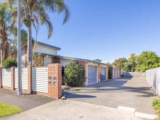 25D Tuhikaramea Road, Dinsdale